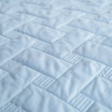 Quilt Set Solid Ice Blue King(106"x96") Basketweave Pattern Lightweight Hypoallergenic Microfiber "Simone" by Bedsure Basketweave Ice Blue KING(106"x96")